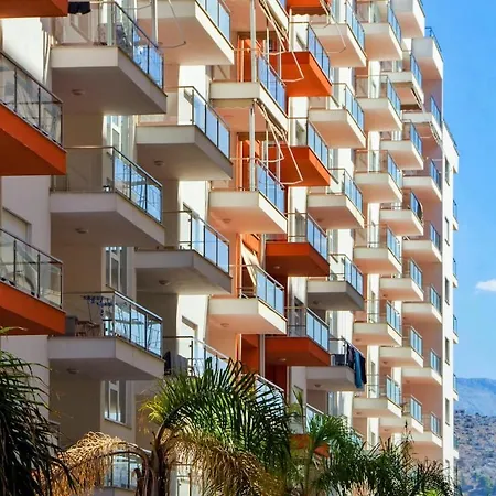 Flat In Beachfront Getaway Apartamento Shëngjin